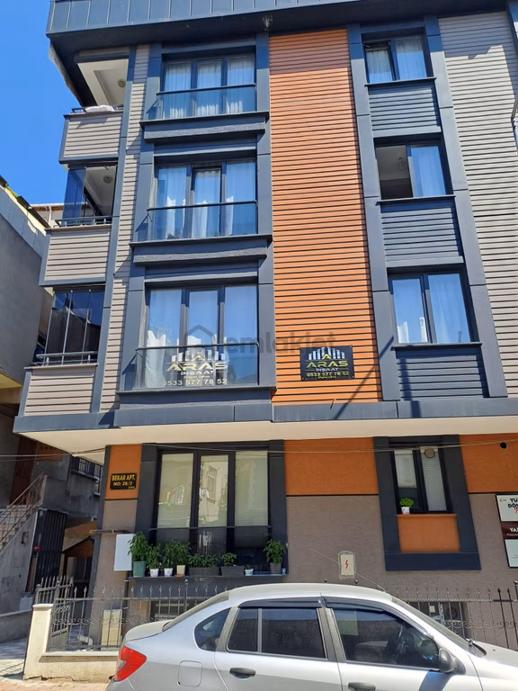 Küçükçekmece Cumhuriyet Mahallesinde Kiralık 1+1 Daire 2