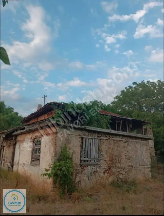 Aksu Da300 M2 Arsa İçinde Müstakil Ev 1