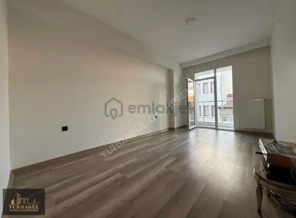 Merkez'de 2 Eylül Cad'nde 7 Yıllık-lüx-asansörlü Kiralık 3+1 2