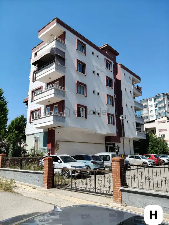 Atakum Esenevlerde Tranvaya Cephe 3+1 1