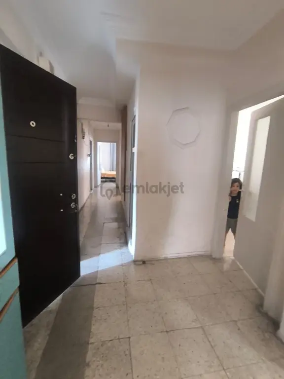 Coşkun Gayrimenkul'den Satılık 3+1 Geniş Daire Mezitli Yenimahalle De 2
