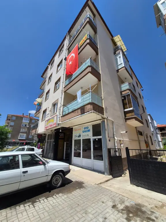 Erkam Emlakdan 3+1 Ara Kat İstasyon Cad Üzeri 2