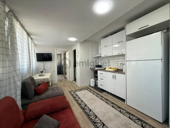 Beyazevler Kaktüs Cvr/2 Katlı Apt/7 Yaş/1+1/full Eşyalı/iskanlı 1