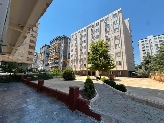 Doğu Emlaktan Kiralık 1+1 Ful Eşyali Karisyakada 2