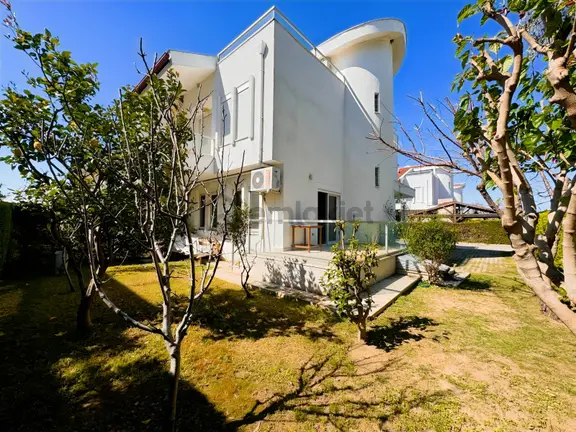 Antalya Kundu Yalıkent Sitesinde Kiralık 4+1 Müstakil Villa 2