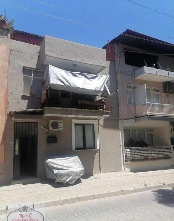 M/ş Gayrumenkulden Salihlide Satılık 2+ 0 Daire..... 1