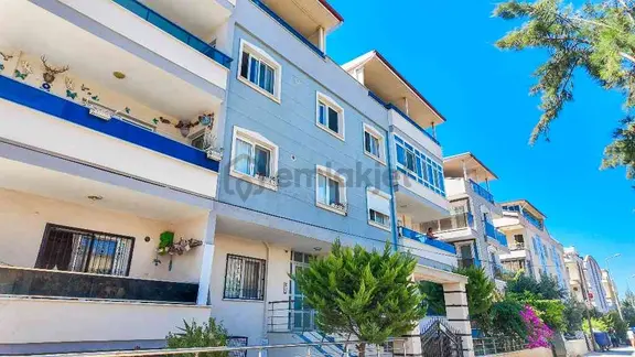 Didim Cumhuriyet Mahde Satılık 2+1 Ayrı Mutfak Asansörlü Daire 1