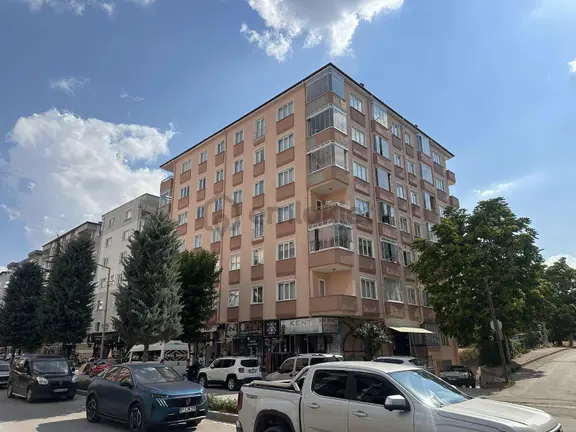 Başarı Emlak'tan Hacımütahir Mah.rasimerel Cad.kiralık 3+1 Daire 1