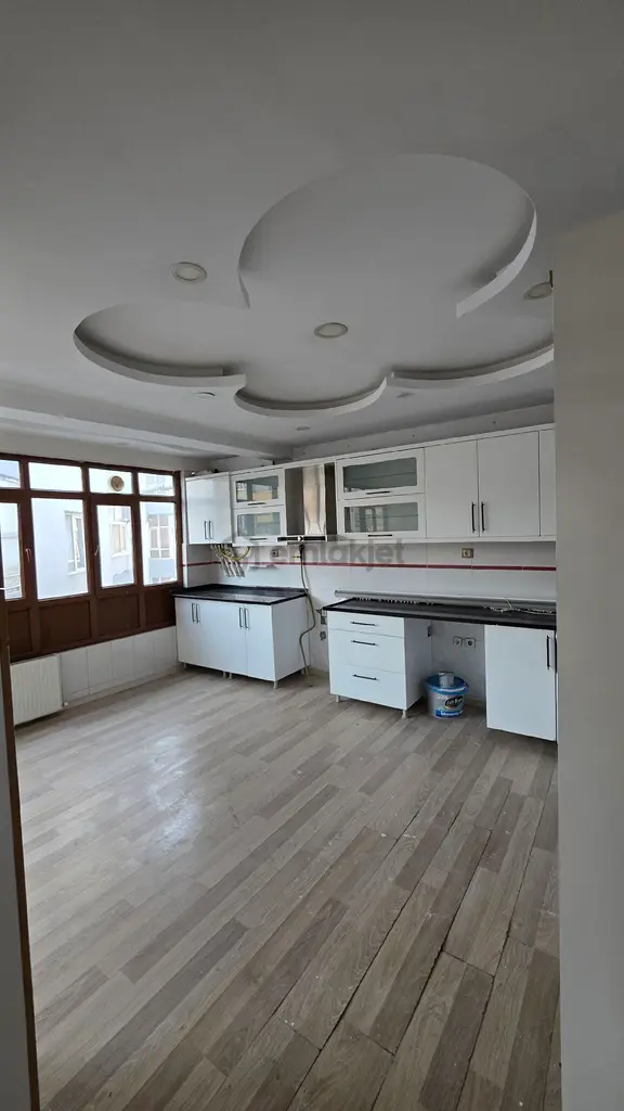 Satılık 4+1 Son Kat Daire 1