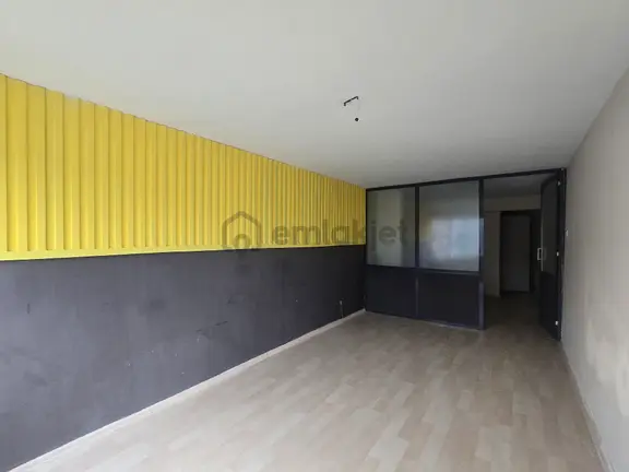 Konak Milli Kütüphane Caddesinde Kiralık Ofis 2