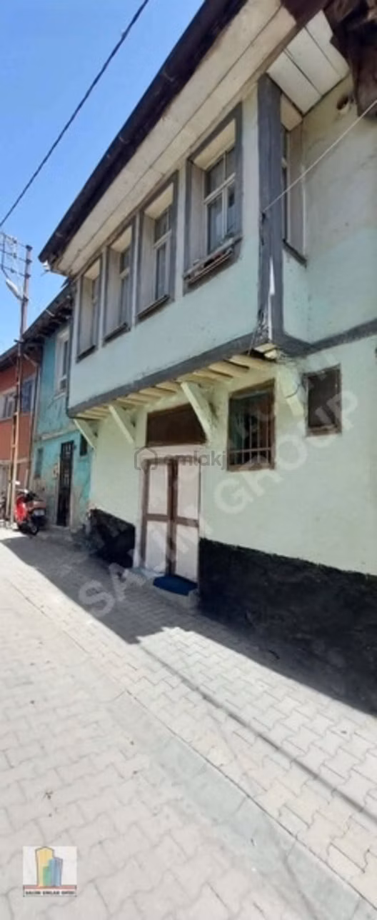 Çarşı Merkez İmaret Camii Arkasında Satılık Müstakil Ev 1