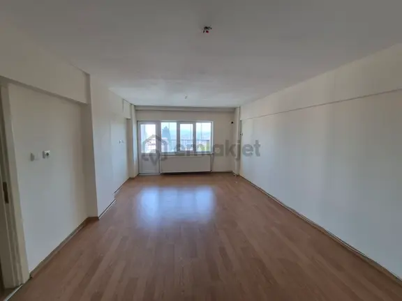 Topraklık Ta Satılık Bakımlı Daire 2