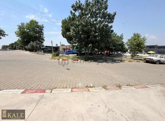 Kale'den Yeni Sanayii Galeri Sitesinde Büyük Dükkan 2