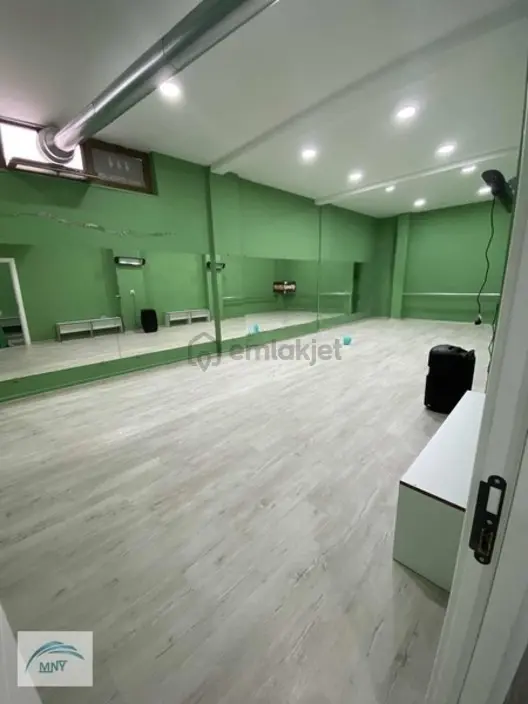 Nizamiye Mahallesinde Devren Kiralık Dans Okulu 1