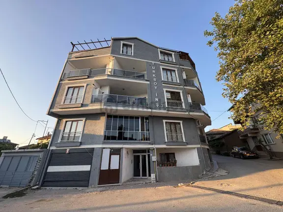 Nisan'dan Nilüfer Akçalar Kiralık 3+1 Arakat Daire 1