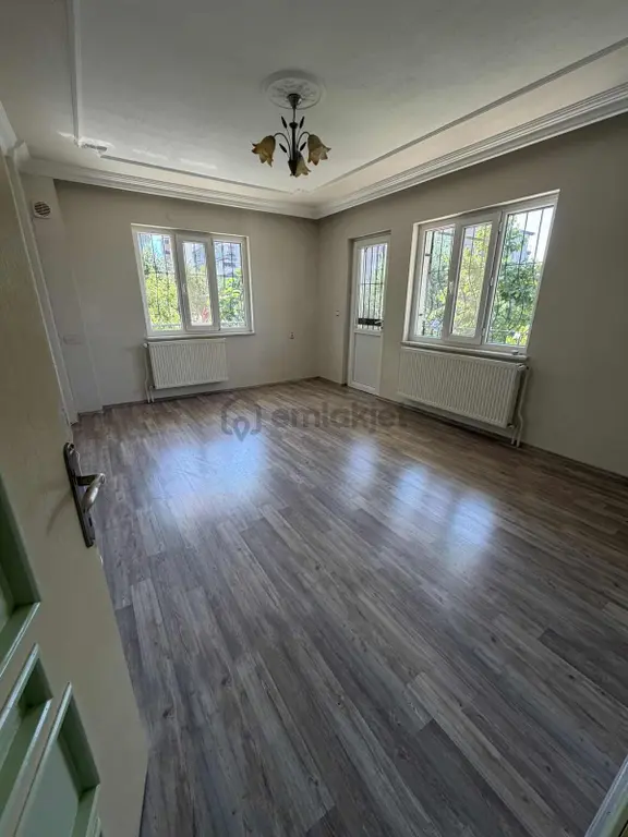 Selçukbey Mahallesinde Kiralık 3+1 Geniş Daire 2