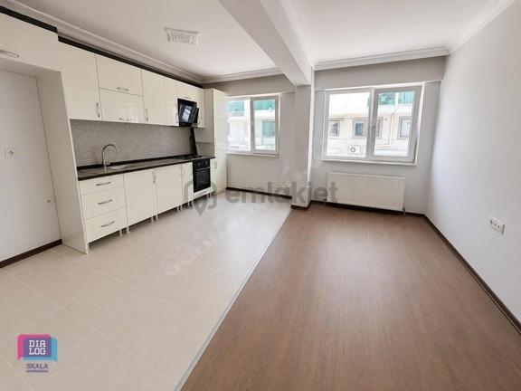 Dtr Fethiye Mahallesinde Merkezi Konumda Satılık 3+1 Daire 2