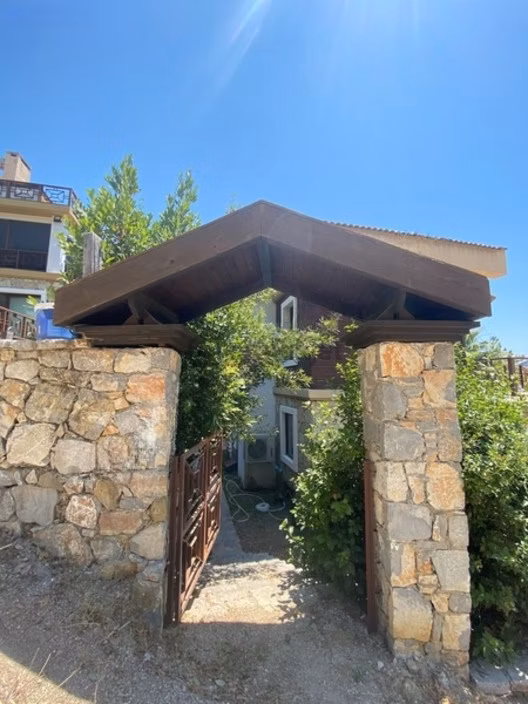 Muğla / Göcek'te Satılık 4 Katlı Deniz Manzaralı Villa 2