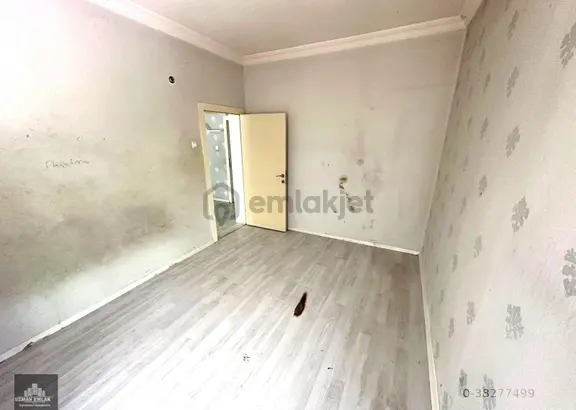 Uzman Emlak'tan Danışmanet Göbekte Giriş Kat Bahçe Çıkışlı 3+1 Daire 2