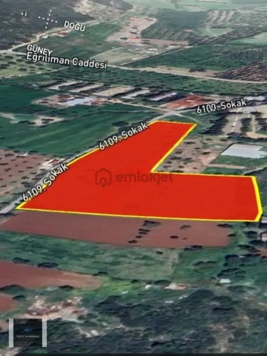 Urla Özbek 15,213m2 Tatil Köy Projesi İçinde Acil Satılık Tarla 1
