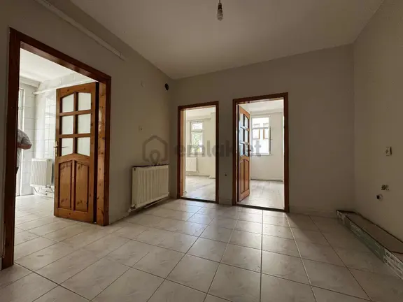Özgür Emlaktan Sakin Konumda İki Cephe Daire 2
