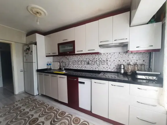 Akif'ten Selçuklu Mah 1.ara Katta Üç Cepheli Masrafsız 3+1 Daire 2