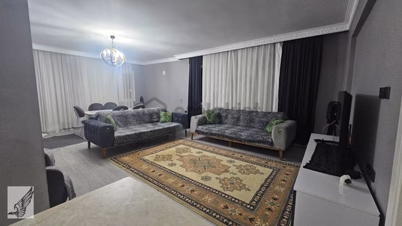 Seferihisar Sığacık Merkezde Bahçe Kullanımlı Eşyalı Daire 1