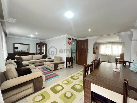 Sevinç'ten 100.yıl'da Abonelikleri Açık 2+1 Eşyalı Kiralık Daire 1