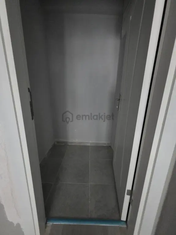 Kyk Yurdu Ayvaz Parkına Yakın Kiralık 3+1 Daire 2