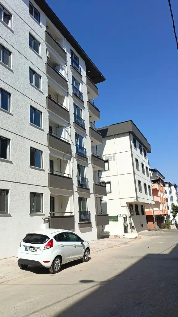 Tuzla Aydınlı Mah E. 5 .2 Km Uzaklıgında Kiralık 2+1 Asansörlü Daire 2