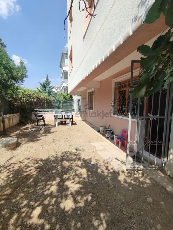 Şafak Mahallesi 3+1 Bahçe Katı Karadeniz Emlak'tan 1