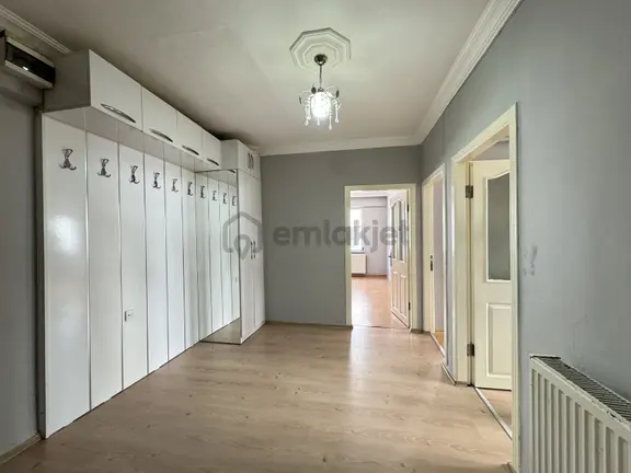Bursadabul'dan Yunusemre Mah. Okul Yanı Arakat 2+1 Daire 2