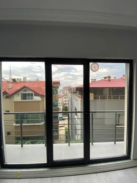 İnanç Emlaktan Çıtlakkalede 1+1 Depozitosuz Kiralık Daire 1