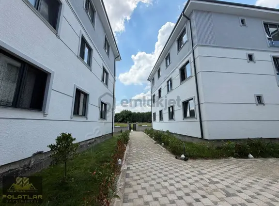 Arifiye Hanlıköy'de E.banyolu Satılık 3+1 Lüks Daire ! 1