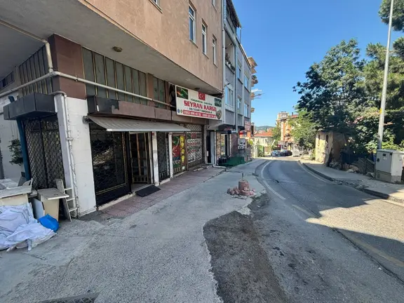 Ümraniye Aşağı Dudullu Mh 40m Asma Katlı Dükkan 2