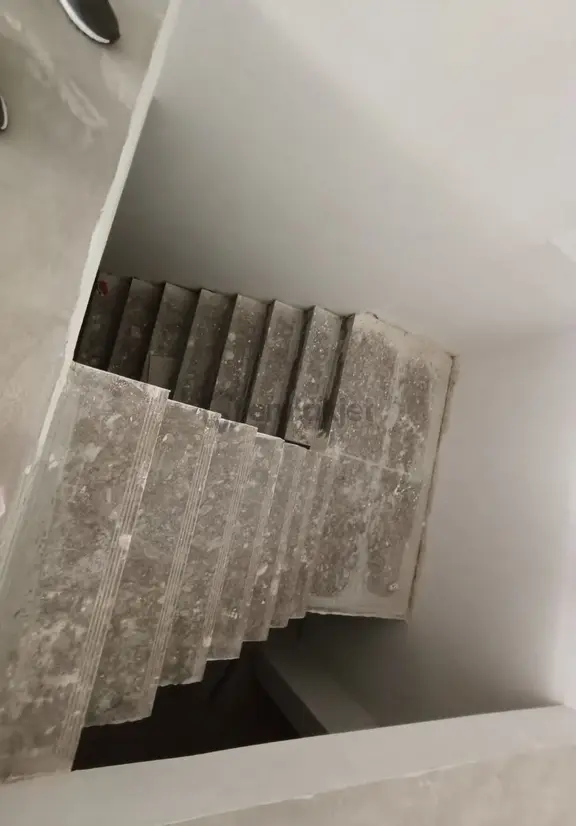 Bağcılar Havalimanı Kavşağı Civarı Kiralık Sıfır Fırsat Dükkan 2