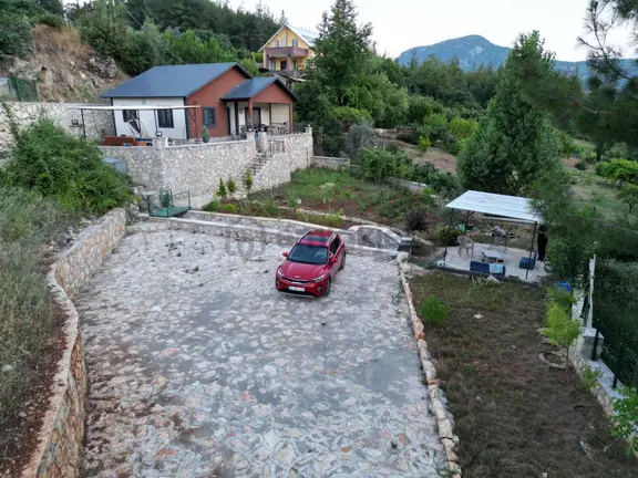 Bm"den Toroslar Aladağ"da 1031m2 Arsası İle 2+1 Dağevi 2
