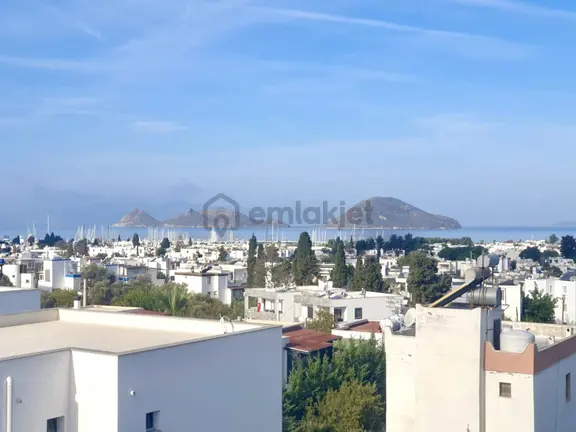 Turgutreis Merkezde Deniz Manzaralı Havuzlu Müstakil Villa 2