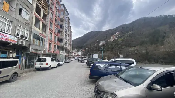 Altın Emlak Borçka Çift Cephe 224 M2 Satılık Fırsat Dükkan 2
