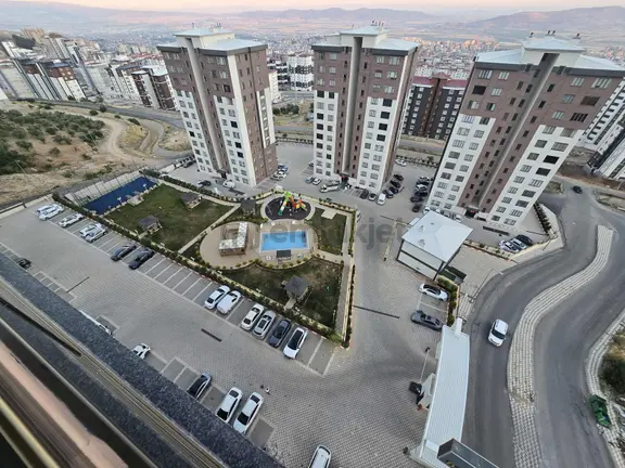 Zedaş Doğa Evlerinde Satılık Ultra Lüx 4+1 Daire 2