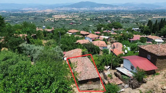 İzmir Tire Sb Emlak'tan Boynuyoğun Mahallesinde Satılık Taş Köy Evi 2