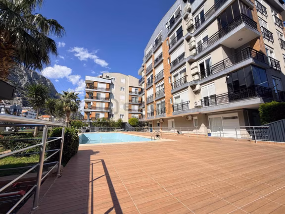 Poınt Invest'ten 1+1 Havuz Cephe Güneşli Park Evleri 1