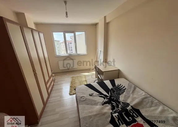 Arda Emlak Ofisin’den Erasta Avm Yakını Cadde Üzeri Eşyalı Daire 2
