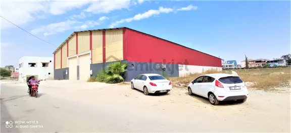 Zorlu Gayrimenkul'den İncirlik'te 2000m2 Kiralık Depo 2
