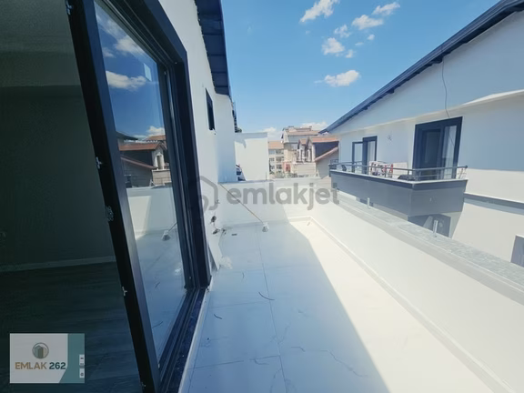 Teraslı Huzur Dolu 1+1 1