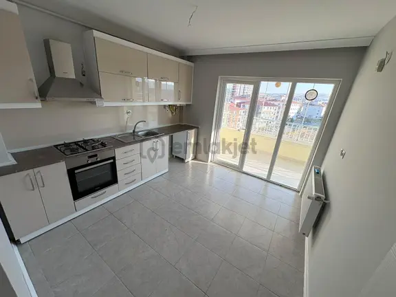 Vortex Emlaktan, Ayaş Yolu Cepheli, Site İçinde, Masrafsız 3+1 2
