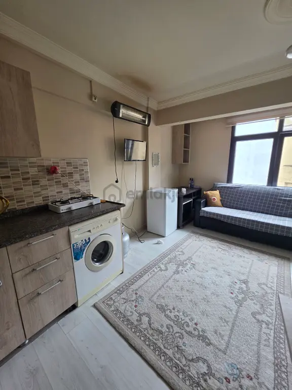 Taşçioğlu Emlaktan Kiralık Eşyalı Stüdyo Oda Şehrin Merkezinde Orta Cami Yanında 2