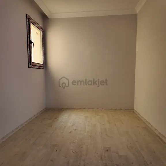 Reşatbey Mh. Loca 54 Sitesi'nde Modern Yaşam Sunan 2+1 Daire 2