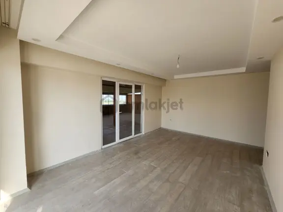 Bayar Gayrimenkulden Yenibeşevler 3,5+1 Teras Balkonlu Daire 2