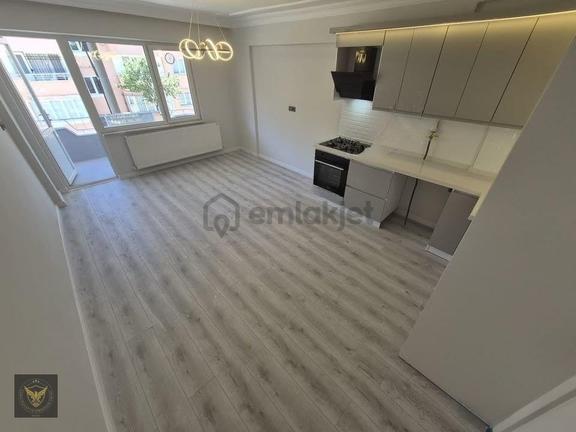 Beylikdüzü Yakuplu Mh. Hasırcılar Avm , Metrobüse ,çarşı'ya Yürüme Mesafesinde 2+1 Dairemiz 1